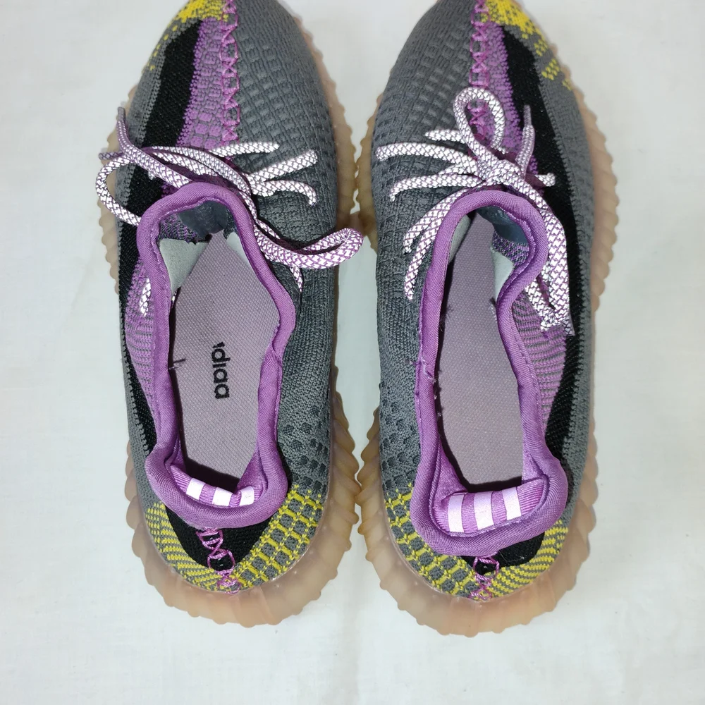 Adidas Yeezy Boost 350 V2 Static Purple W 7 1/2 - Picture 3 of 3